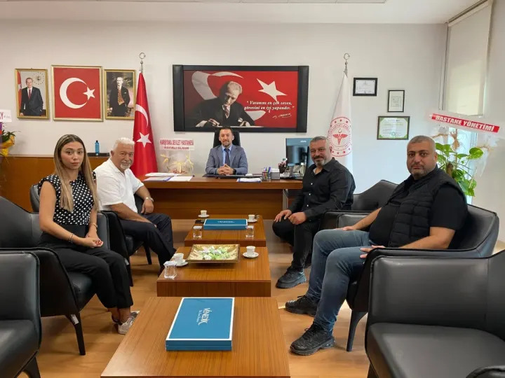 CEYHAN GAZETECİLER CEMİYETİ VE CRT MEDYA’DAN BAŞHEKİME ZİYARET