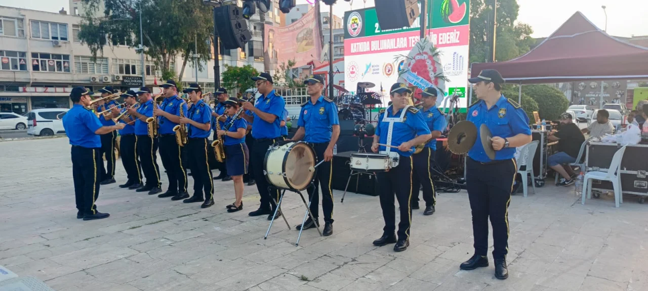 Ceyhanlılar Festivalde Buluştu: Karpuz, Müzik ve Coşku Bir Arada