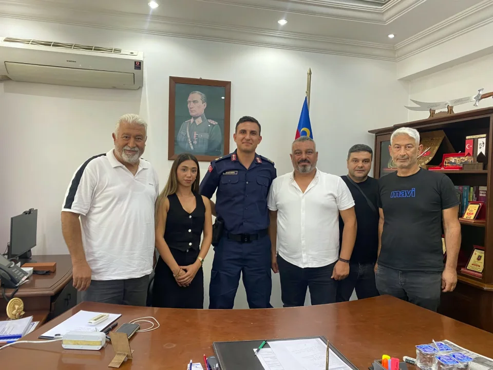 CEYHAN GAZETECİLER CEMİYETİ’NDEN BİNBAŞI ERDİNÇ BOZTEPE’YE ANLAMLI ZİYARET