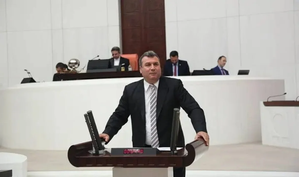 MHP ADANA MİLLETVEKİLİ MUHARREM VARLI’DAN YENİ YIL VE KURTULUŞ GÜNLERİ MESAJI