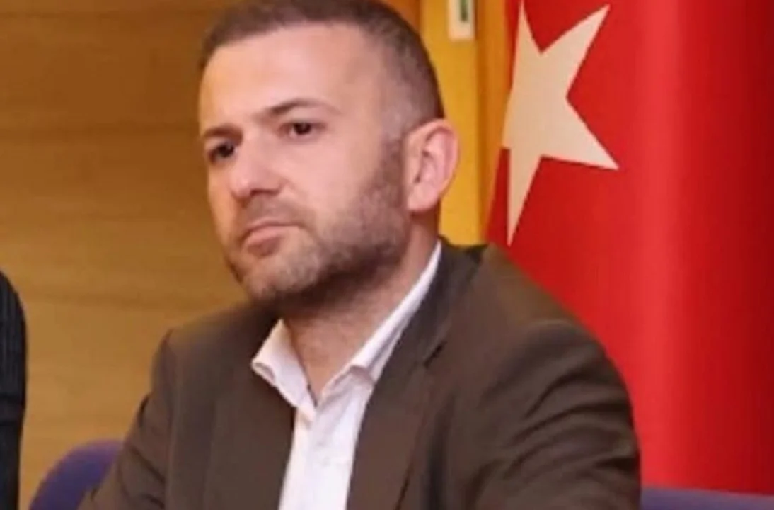 TAMER SEMİH KURT YENİ YIL VE KURTULUŞ GÜNÜNÜ KUTLADI.