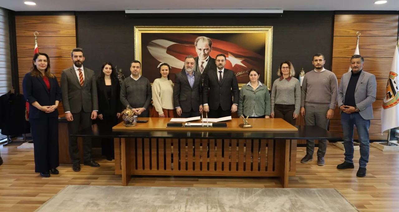 MGC’DEN GAZETECİLERE 'HUKUKİ KORUMA' KALKANI