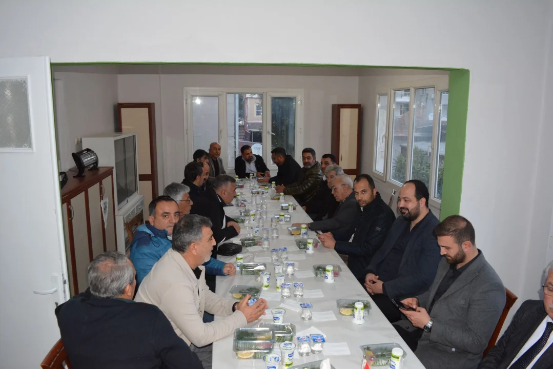 Naci Kuyumcu Ceyhan’da Unutulmadı: Ceyhangücü Camiası Mevlidde Buluştu