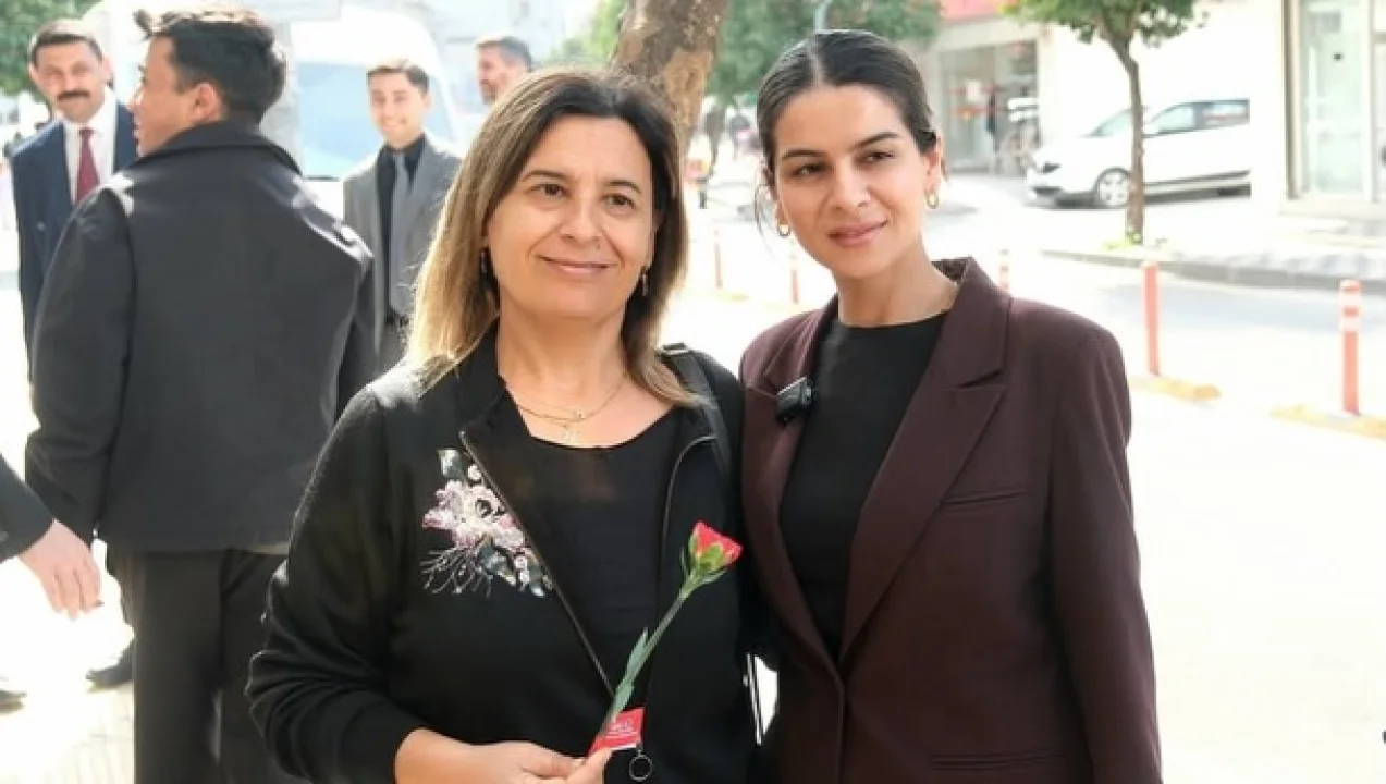 Ceyhan’da 8 Mart’a Çiçekli Kutlama: Başkan Vekili Yıldız Esnaf Kadınlarla Buluştu