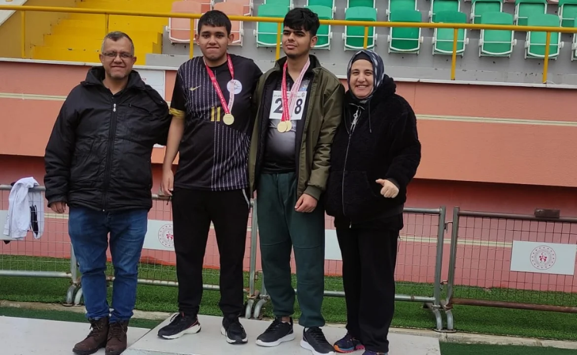 Azmin ve Sevginin Hikâyesi: Arda Şişik İl İkincisi Oldu