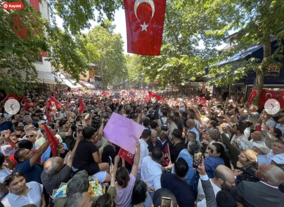  Özgür Özel AKçatekir'de Halkın Ekonomik İsyanını Haykırdı