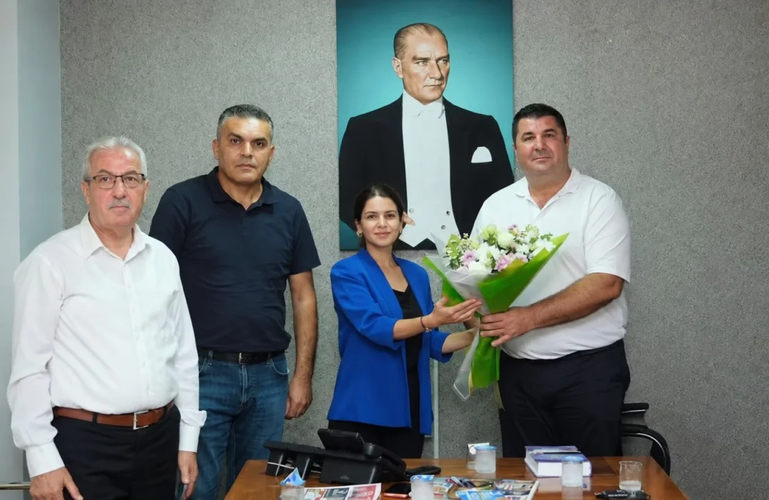 BAŞKAN YILDIZ’DAN CEYHAN FK’YA “TATLI” MORAL