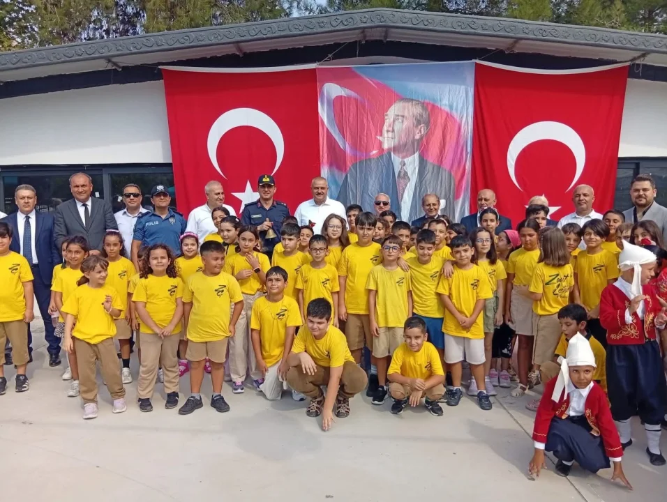 İLKÖĞRETİM HAFTASI CEYHAN’DA TÖRENLERLE BAŞLADI